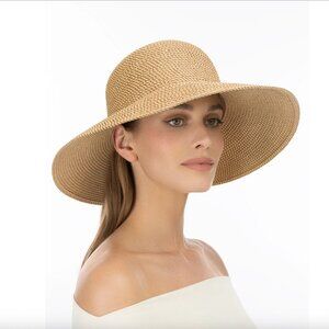 Eric Javits patented Squishee® packable straw Hampton Sun Hat in Peanut 50+ UPF